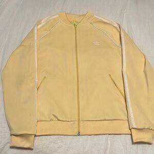 Yellow Adidas sweater in a size L